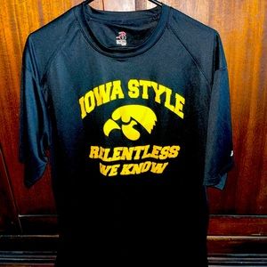 Iowa Hawkeyes IOWA STYLE RELENTLESS WE KNOW XL